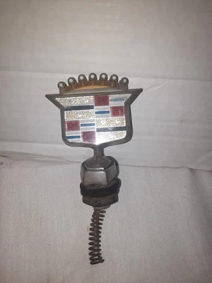 $34.99 • Buy Vintage Cadillac Caddy Cadie Hood Ornament Topper W/ Coffin Base 1617611