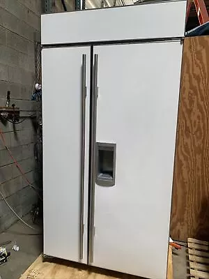 Subzero 42 Classic White Panel Side-by-Side Refrigerator/F Reezer W/ Dispenser • $1