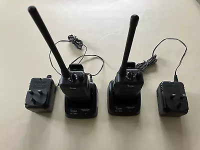 2x ICOM IC-F15 Walkie Talkie + 2x ICOM BC-160 Cradle/charger (working) • £50