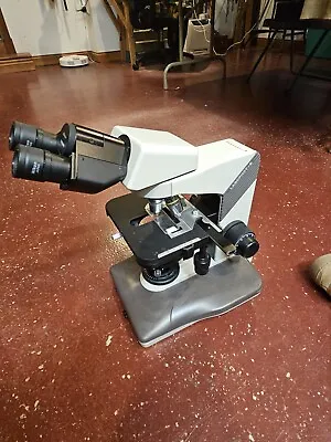 Nikon Labophot-2 Microscope - 3 Optics - E PLAN 10 40 & 100 - Works Great. • $300