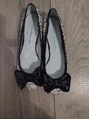 New No Box Ladies  Sachelle   Flat Slip On Shoes.   Black &beige   Uk 6 (39) • £15