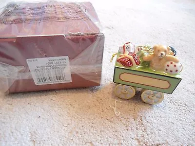 Villeroy & Boch Nostalgic Ornaments Hangers Gifts Wagon Bear NEW IN BOX  • $35