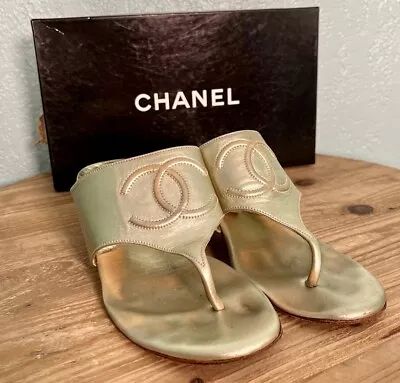 Vintage 1993 Chanel CC Logo Gold Low Heels Thong Sandals US Size 7.5 **READ** • $239.96