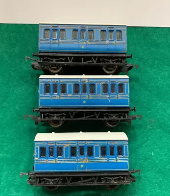 Hornby Caledonian Blue 4 Wheel Coaches Set Of 3.  L. 1 • £27.75