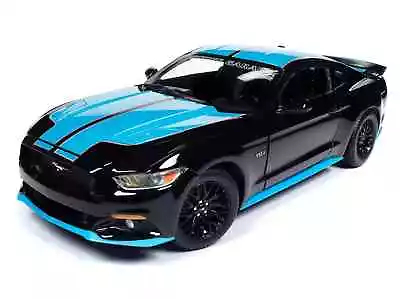 Auto World 2016 Ford Mustang Petty's Garage 1:18 Scale Diecast • $104.99