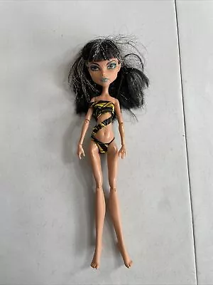 Monster High Mattel Gloom Beach Cleo De Nile Doll W/ Bathing Suit Swimsuit • $9.99