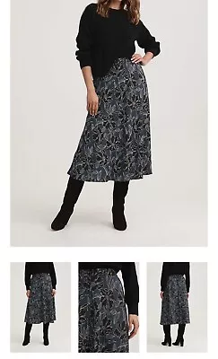 Witchery Ink Floral Slip Skirt Mineralblue Size 10 • $34.99