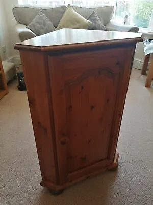 £20 • Buy Pine Corner Unit, Nice Condition, Ideal For Bedroom TV! 