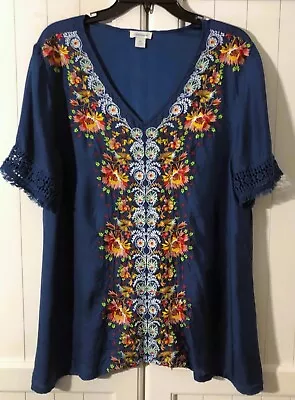 LOVELY Sundance  Embroidered Floral  Navy Blue Top- Size XL   NEW • £11.35