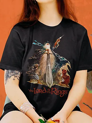 Lord Of The Rings 1978 Movie Gandalf Vintage Fantasy Gift Unisex Classic T-Shirt • $23.99