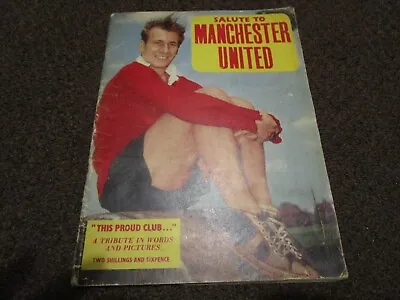 Salute To Manchester United 1959/60 Magazine  Bobby Charlton On Cover • £8.99