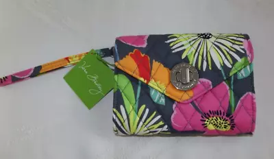 VERA BRADLEY Your Turn Smartphone Wristlet Jazzy Blooms Turnlock As In Photo NWT • $24.95