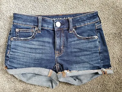 Women's American Eagle Shortie Cuffed Dark Wash Blue Jean Shorts Size 0 • $15.23