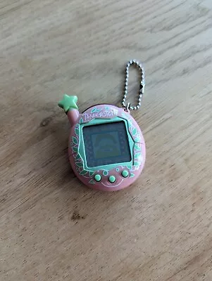 Vintage All Original Tamagotchi Bandai Wiz 2004. Pink And Green With Green Star. • £51.01