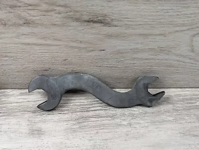 Vintage Billings & Spencer S-Shaped 1/4 5/16 × 5/16 Wrench Early Size Markings  • $22.71