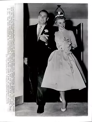 LG982 1954 AP Wire Photo VERA-ELLEN MARRIES WEALTHY OIL MAN VICTOR ROTHSCHILD • $20