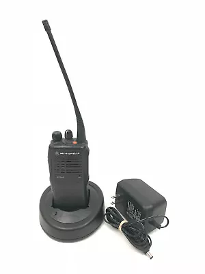 Motorola HT750 UHF 403-470MHz 4W 4CH Portable Radio AAH25RDC9AA2AN W/ Charger #1 • $99.70