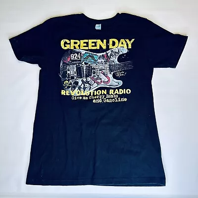 2016 Green Day Revolution Radio Album Promo Black T Shirt Size Medium • $15.95