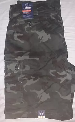 ST Johns Bay Mens Cargo Shorts Sz 36 Power Stretch Camo • $8