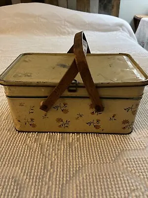Vintage Golden Cookies Tin Rectangular Picnic Basket With Wooden Handles. • $17