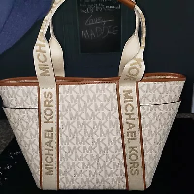 Michael Kors Maeve Large Tote Vanilla Luggage Msrp $428 Nwt Authentic ! • $199.99