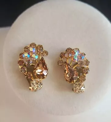 Vintage Austrian Crystal Rhinestone Clip On Earrings • $17