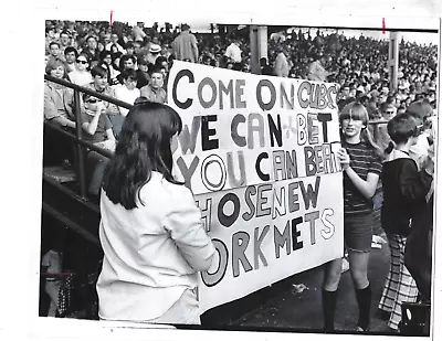 1969 5/5 Baseball Wire Photo Chicago Cubs Wrigley Field New York Mets Sign • $49.99