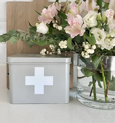 Grey White Cross First Aid Box Vintage Metal Tin Storage Container SECOND No1 • £11.95