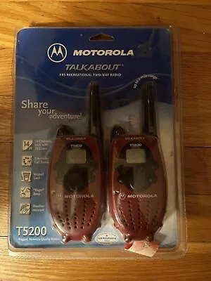 Motorola TalkAbout T5200 AA 2-Mile 14-Channel FRS Two-Way Radio (Pair) • $64.99