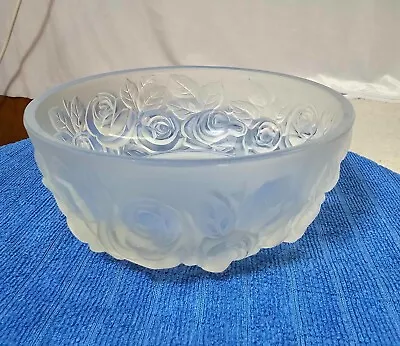 Vtg SIGNED VERLYS FROSTED ART GLASS BOWL WITH EMBOSSED ROSE DECORATION • $24