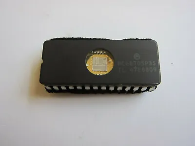 MC68705P3S 8-Bit EPROM Microcomputer Unit CDIP28 • $14.99