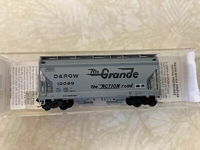 Micro-Trains N-Scale 2-Bay Centerflow Hopper (Rio Grande) • $14