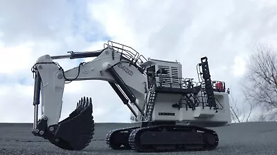 NZG Liebherr Mining Excavator R9400 8601 1:50 Cummins Diecast Collectible Toy • £550