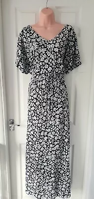 Ladies Yours Clothing Summer Black/White Maxi Dress - Size 22/24 Worn Once • £15