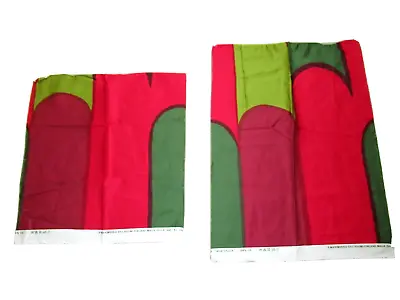 MARIMEKKO Finland NOSTOSILTA Red Green Sateen Cotton Fabric REMNANTS 21x23 22x30 • $14.99