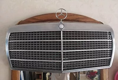 81-85 Mercedes W126 S-Class Showroom Condition Front Grille AssemblyOriginal OEM • $749