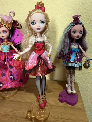 £25 • Buy Ever After High Apple White Accessories
