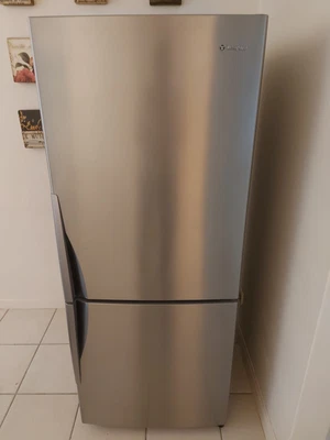 $53 • Buy Westinghouse 370ltr Refrigerator