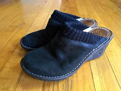 UGG Australia Black Mule Clog Suede Shearling Shoes S/N 3085 Women's Size 7 • $35