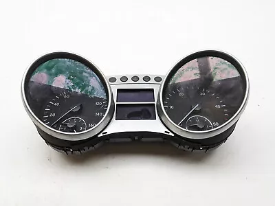 Mercedes Ml Speedometer Instrument Cluster 3.0 Cdi Diesel A2515400748 W164 2006 • $54.69