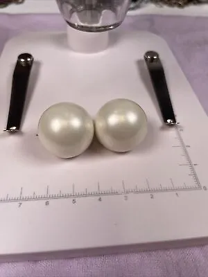 Vintage Marvella Clip On Faux Pearl Earrings  • $9.98