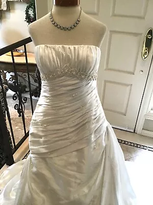 LA SPOSA NEW Wedding Dress Bridal Gown Fit And Flare  Ivory 44 Italy 10/12 US • $469