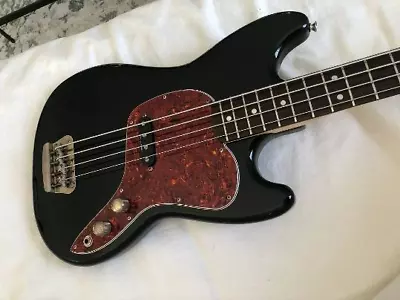 1996 FENDER SQUIER VISTA TONE MUSICMASTER BASS W/FENDER GIG BAG • $599