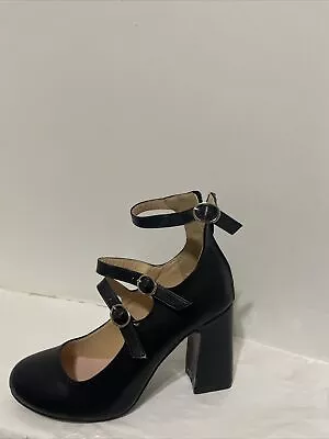 Black Shoe Women Hill  2 Inches  New Box Size 38  • $50