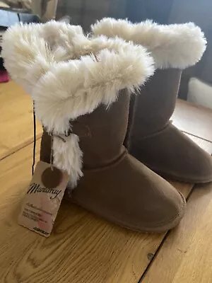 Girls Mantaray - Leather Boots - Fur Lined - Buckle Detail To The Side  • £32