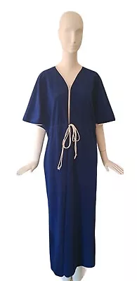 MC Vanity Fair Robe Size Medium Navy Blue Velour Women Batwing Sleeves Zip Front • £16.87