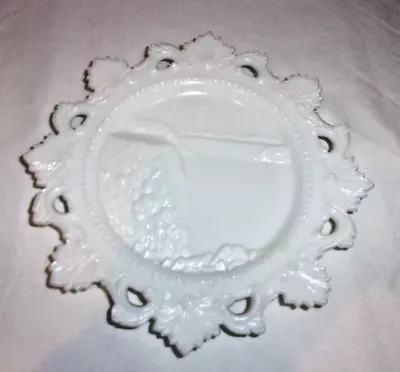 Vintage Milk Glass Plate Niagara Falls Very Nice 7 1/2  • $15