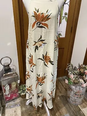 New With Tags ! Long ONeil Dress Large 14-16 • $0.99