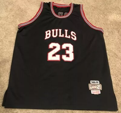 Men’s #23 Michael Jordan M&N Hardwood Classics Jersey 26 1/2” X 33” • $40