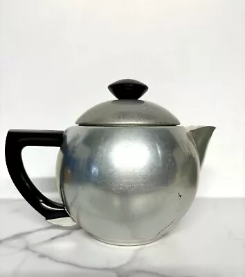 Vintage Mirro Aluminum Teapot 1526-M Aluminum1 1/2 Qt Made USA Mid-Century MCM • $15